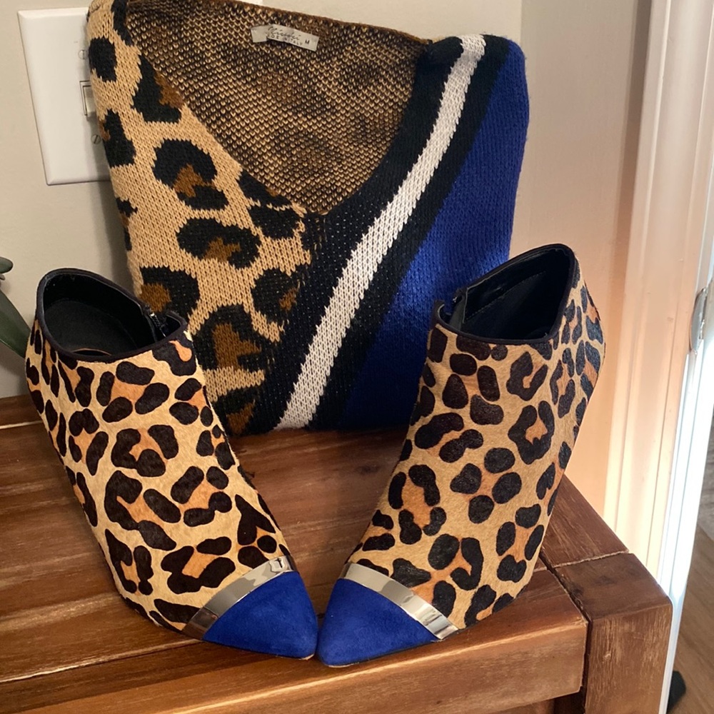 Royal blue/animal print ankle boots in excellent condition size 38
